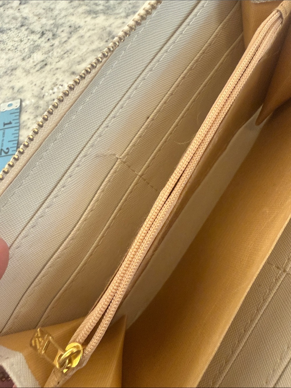 Wallet - Picture 6 of 7